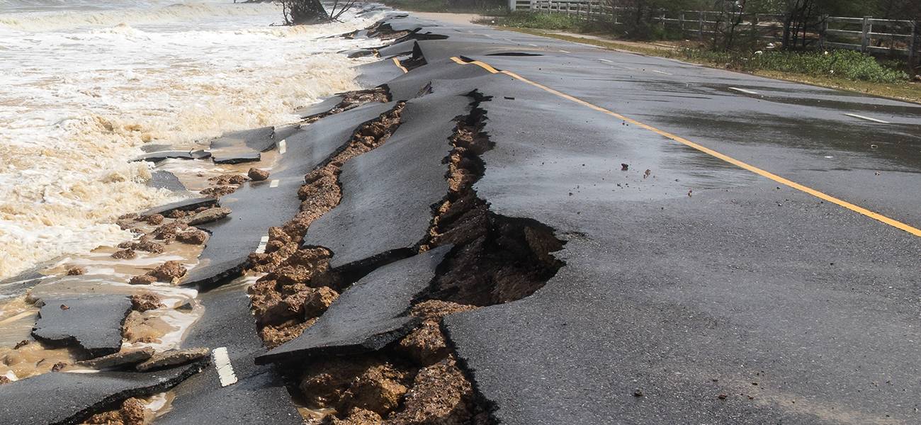 sinkhole in road starting
